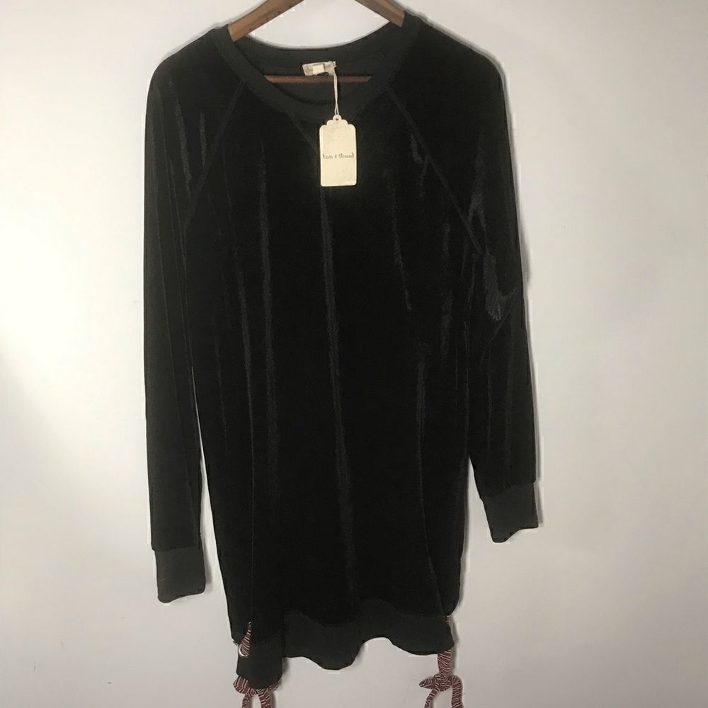 ✅Hem & Thread Black Velvet Tunic Dress